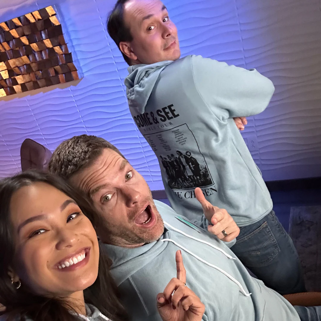 Come & See World Tour Hoodie - Image 11